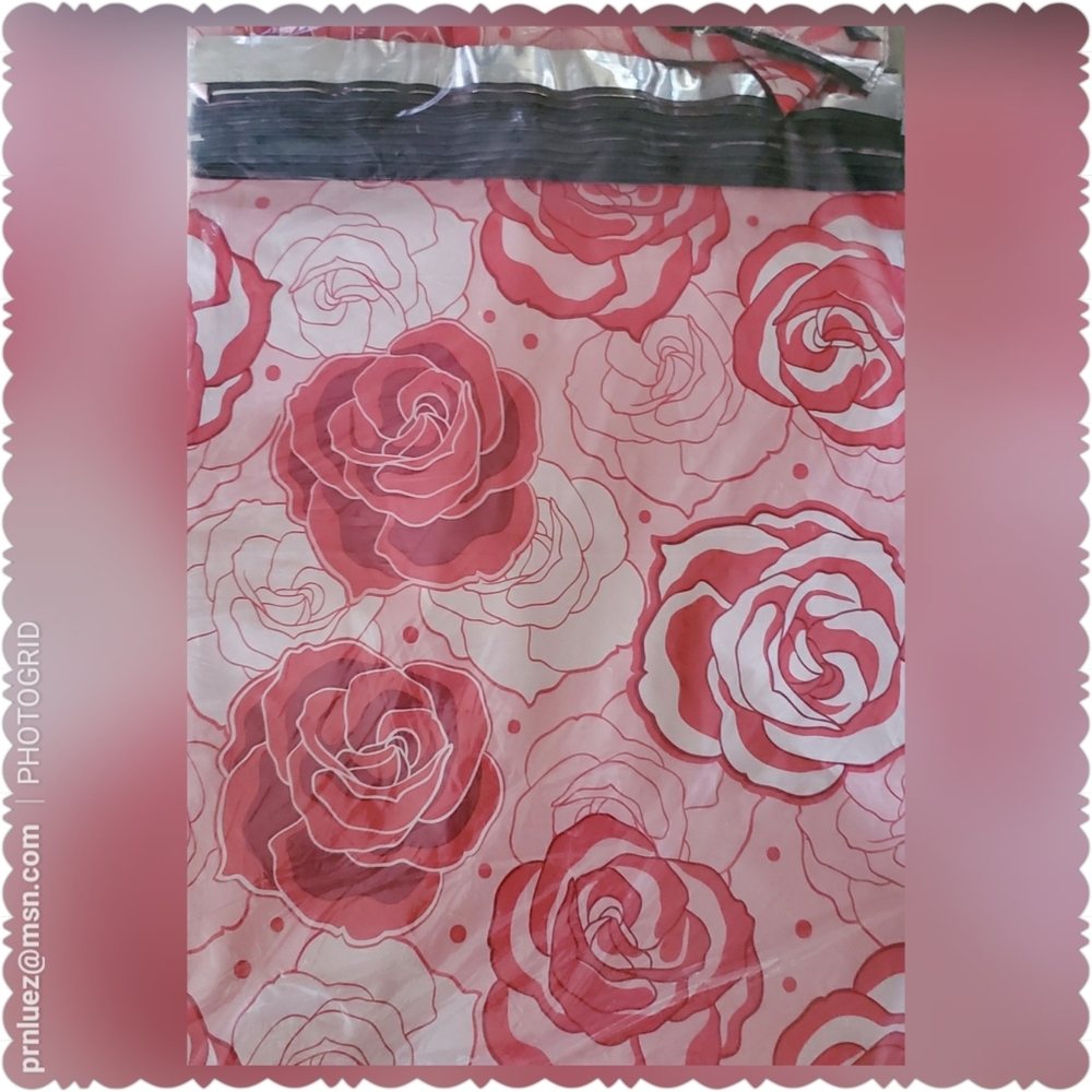 50 (10x13) Red & Pink Roses Designer Poly … - Picture 3 of 6